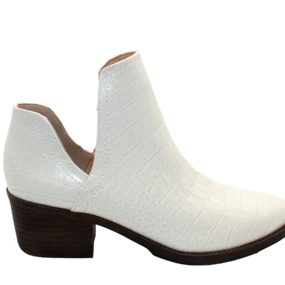 Very Volatile Croc Boots White - Size 7